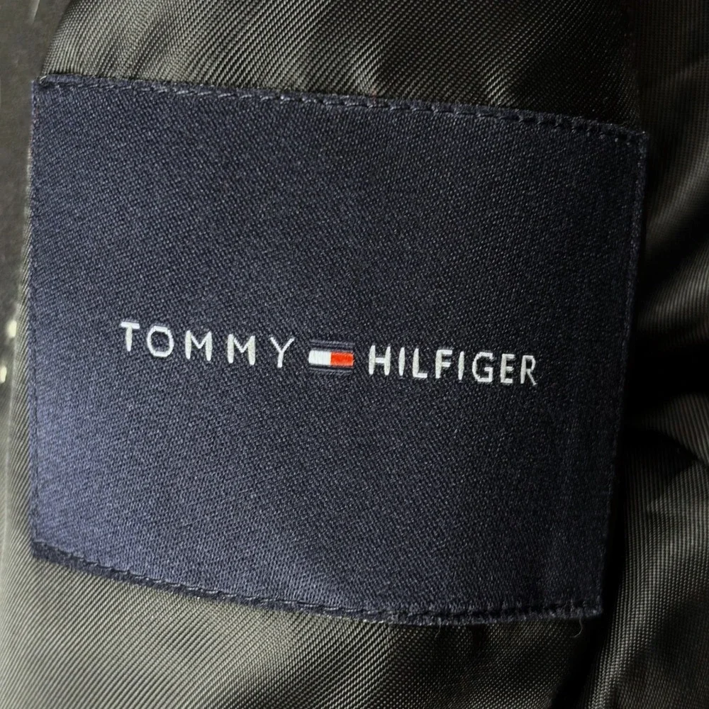 Tommy Hilfiger Sport Coat 100% Wool Black Two Button Lined Double Vented 37R